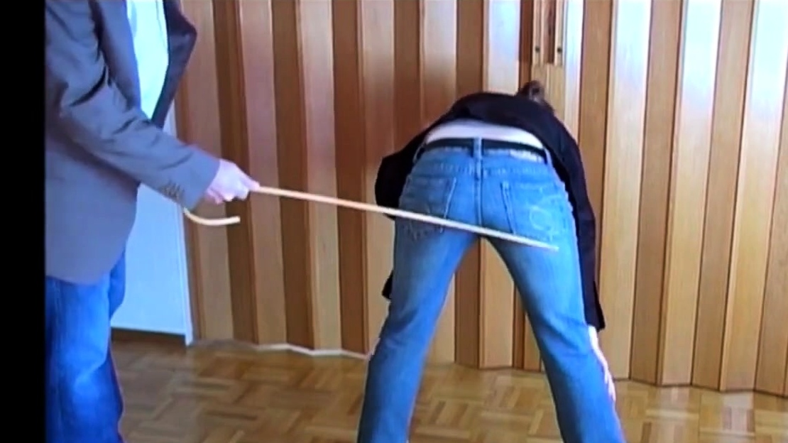 50 Extreme Caning - Vaje VÃ­deos Porno MÃ³veis Apenas em HD - Hard Caning Because Wearing Wrong  Clothes - - TubeOn.com
