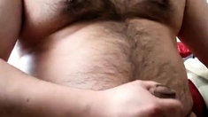 Chubby daddy bear jacking on cam