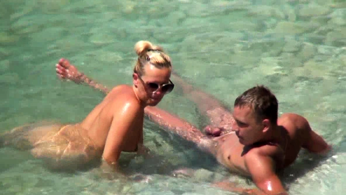 Guarda solo video porno in HD su dispositivi mobili - Beach Hunters  Amateurs Beach Sex - - TubeOn.com