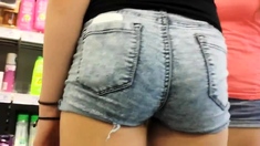 MINI SHORTS SEXY ROUND ASS 20 oct y 1
